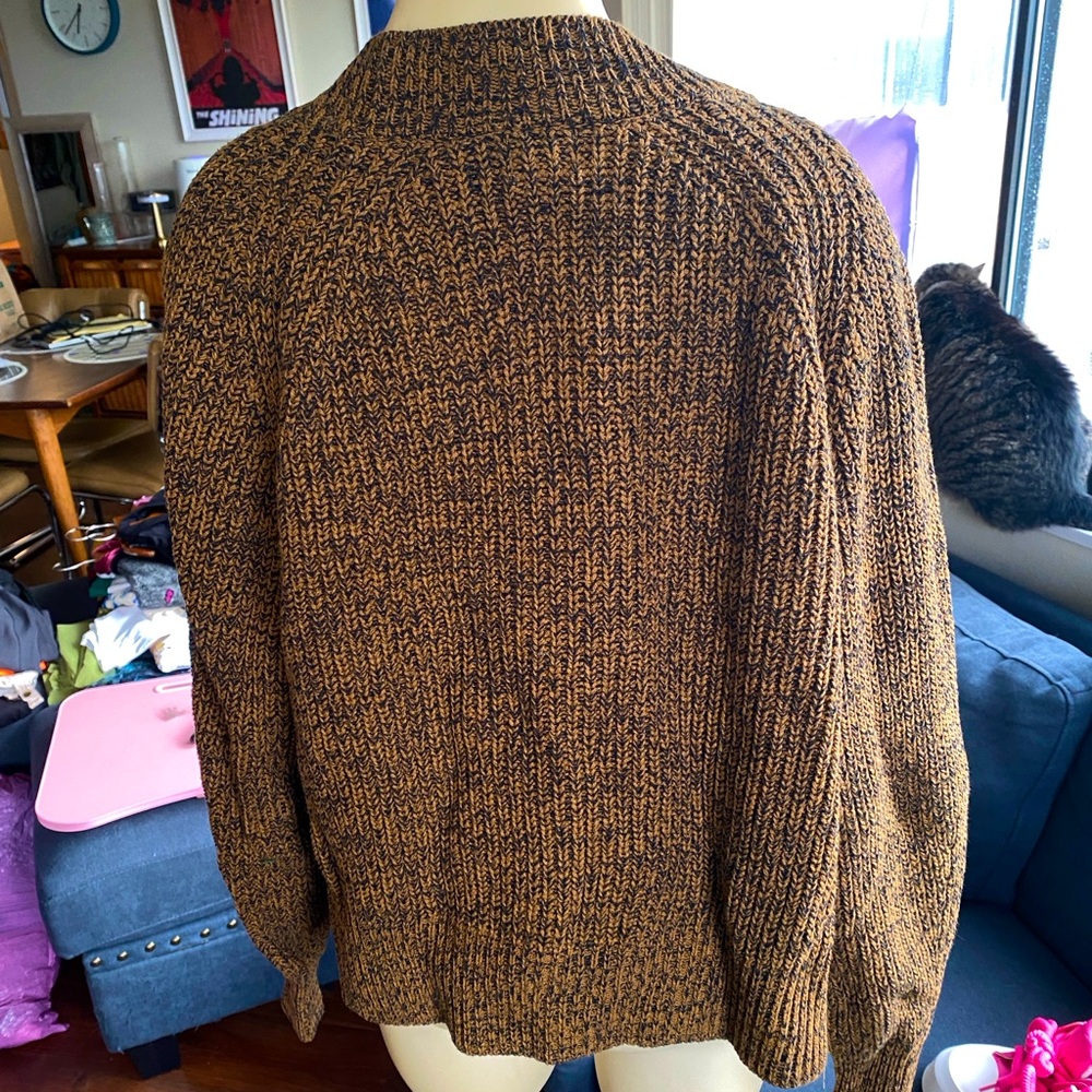 Short cardigan